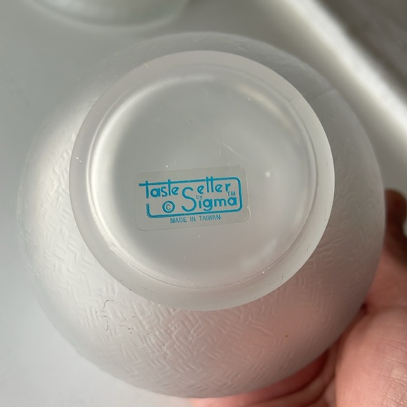 Vintage Kissing Doves Love Birds Frosted Glass Powder Box Trinket Dish 🕊️🕊️ - Picture 6 of 8